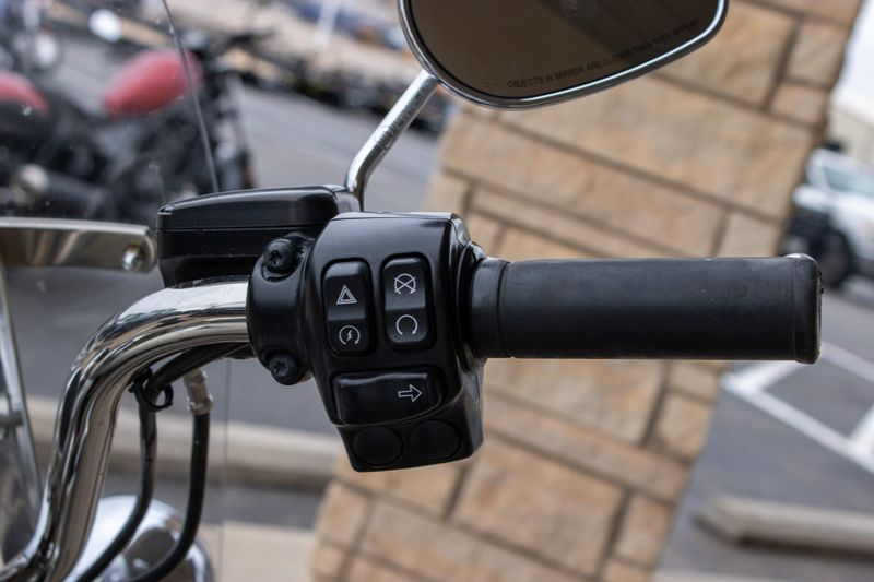 USED 2015 HARLEY ROAD KING BASE Image 15