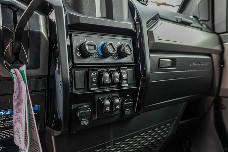 NEW 2025 POLARIS RANGER CREW XD 1500 NORTHSTAR EDITION PREMIUM Image 4