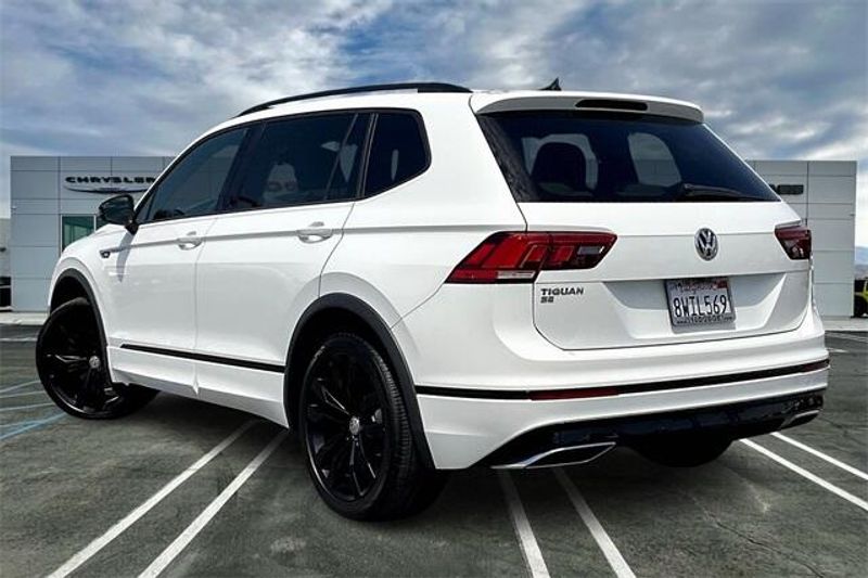 Used 2021 Volkswagen Tiguan 2.0T SE R-Line BlackImage 10