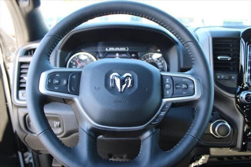 2023 RAM 2500 Tradesman Crew Cab 4x2 Long BoxImage 17