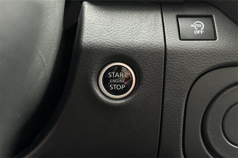 New 2025 Nissan Frontier SImage 18