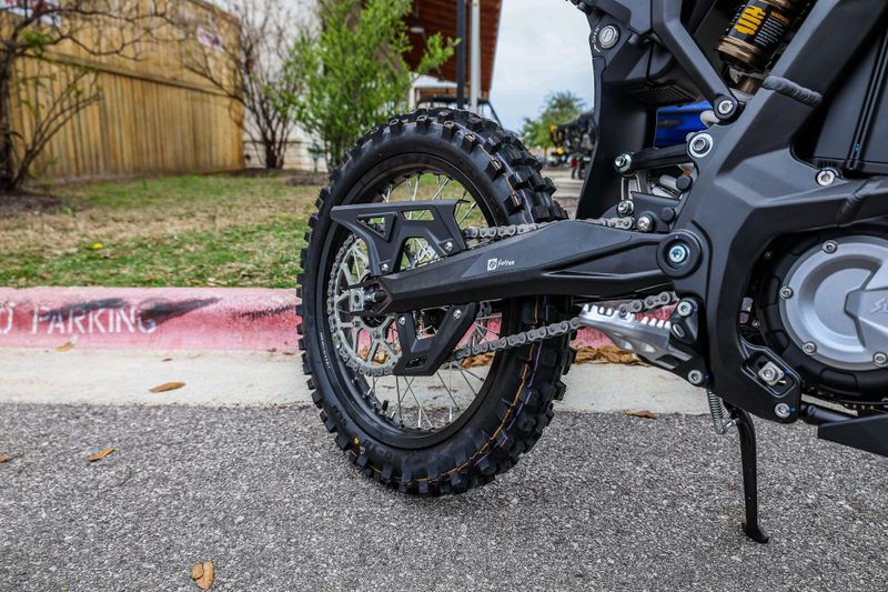 NEW 2025 SURRON ULTRA BEE Image 7