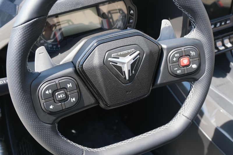 NEW 2025 POLARIS SLINGSHOT R AUTODRIVE Image 22