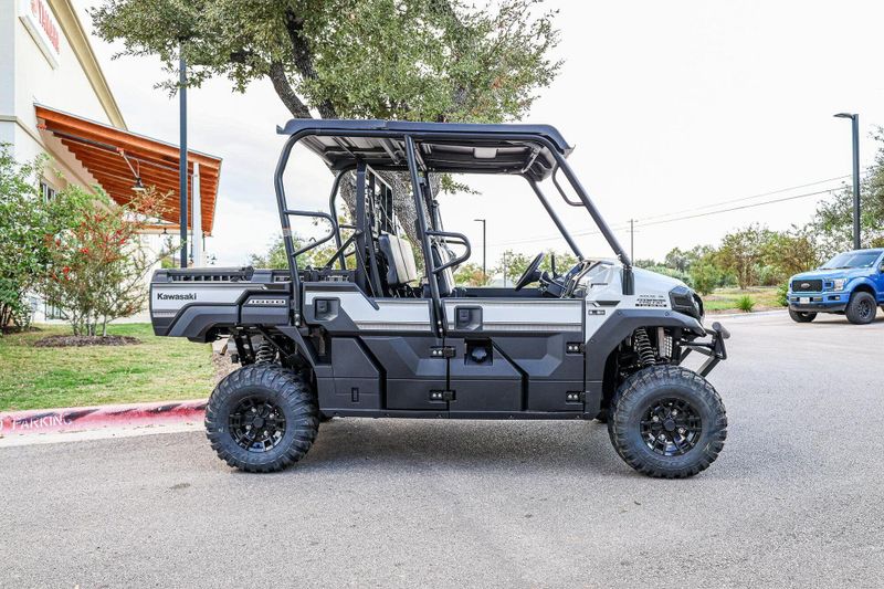 2025 KAWASAKI MULE PROFXT 1000 LE in a ICE GRAY exterior color. Family PowerSports (877) 886-1997 familypowersports.com 