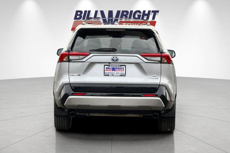 Used 2023 Toyota RAV4 Hybrid SEImage 4