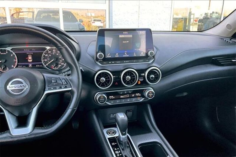 2022 Nissan Sentra SVImage 5