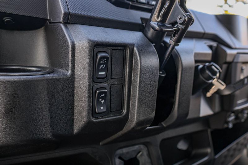 NEW 2026 POLARIS RANGER CREW 1000 PREMIUM Image 31