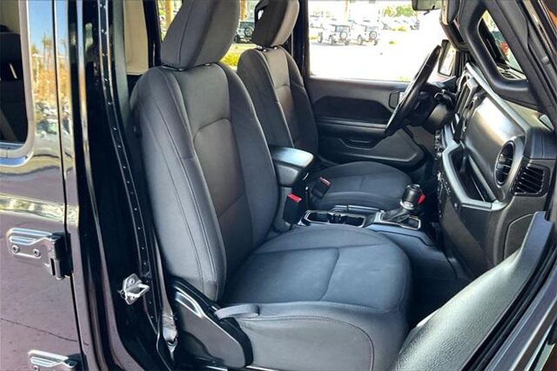 2021 Jeep Wrangler Unlimited Sport SImage 6