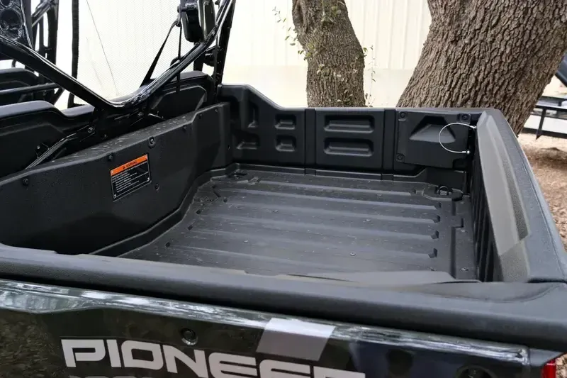 2025 Honda PIONEER 1000 6 DELUXE Image 10