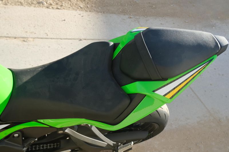 NEW 2025 KAWASAKI NINJA ZX6R KRT EDITION ABS Image 17