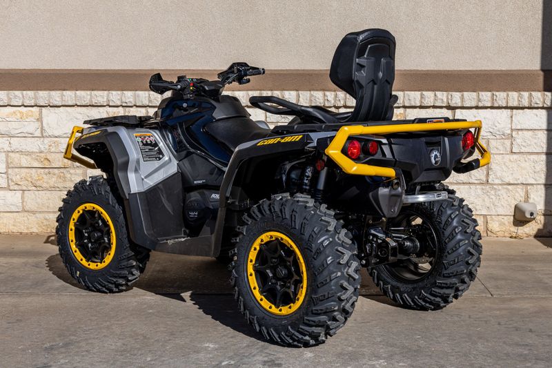 2024 Can-Am OUTLANDER MAX XTP 1000R HYPER SILVER AND NEO YELLOWImage 5
