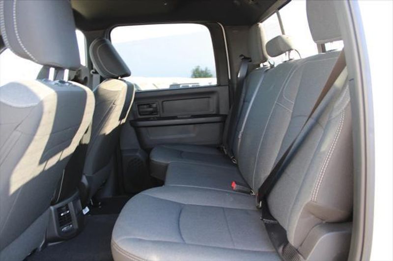 2023 RAM 2500 Tradesman Crew Cab 4x2 Long BoxImage 35