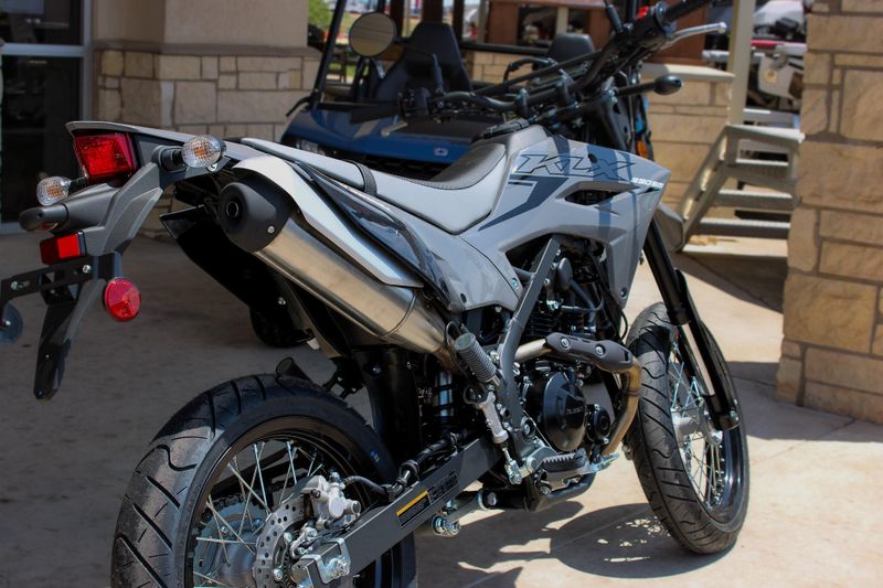 2025 Kawasaki KLX 230SM ABS BATTLE GRAY Image 18