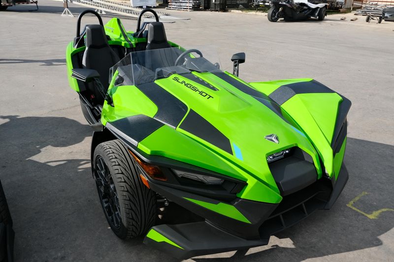 NEW 2025 POLARIS SLINGSHOT SL AUTODRIVE Image 1