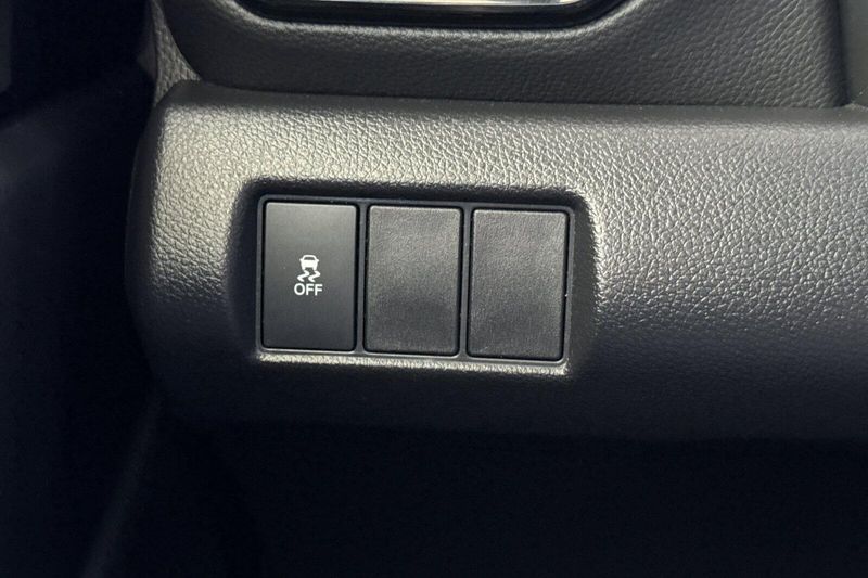 Used 2023 Honda Pilot SportImage 32