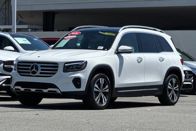Used 2026 Mercedes-Benz GLB 250Image 8