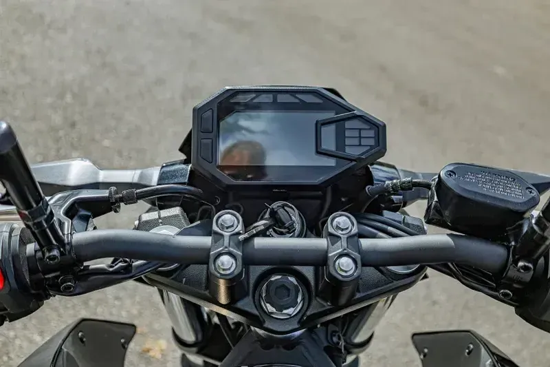 NEW 2026 KAWASAKI Z500 ABS Image 10