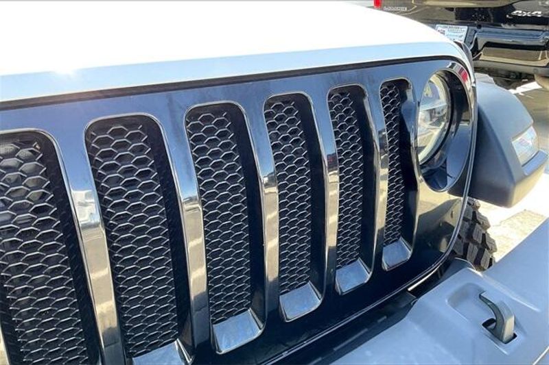 Used 2021 Jeep Wrangler Unlimited WillysImage 30