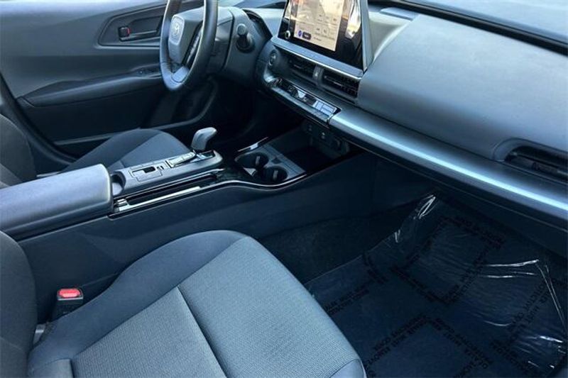 2024 Toyota Prius LimitedImage 14