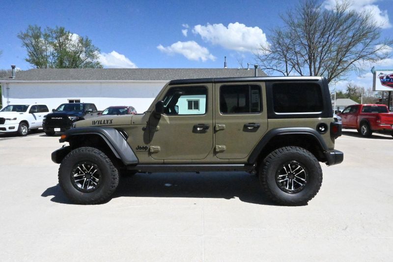 2025 Jeep Wrangler WillysImage 5
