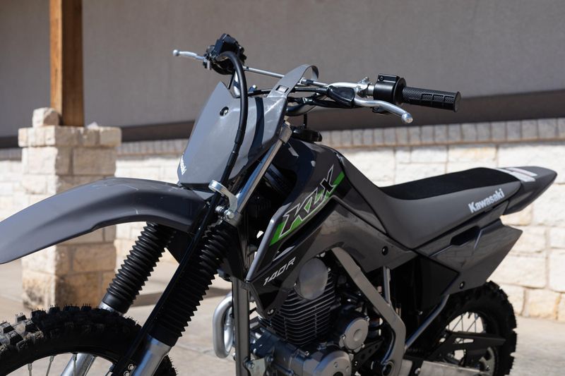 2025 Kawasaki KLX140R F BATTLE GRAYImage 10