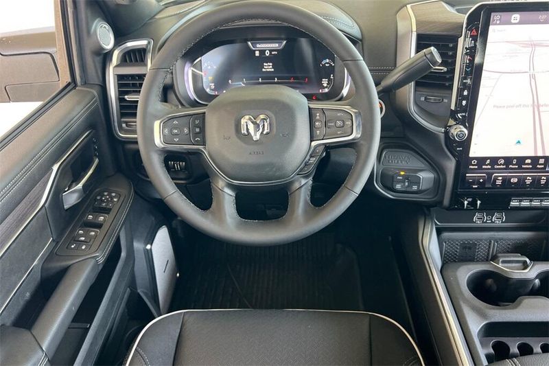 2025 Ram 3500 Laramie photo 14