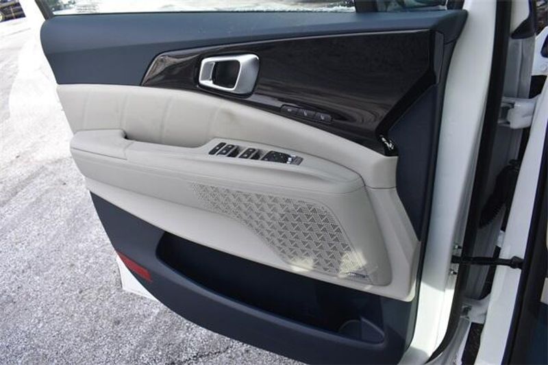 New 2026 Kia Carnival Hybrid SX PrestigeImage 40