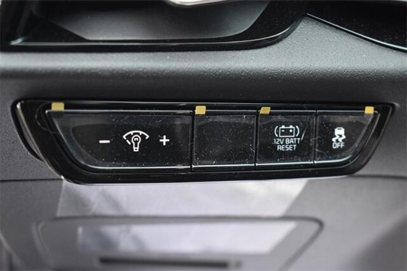 New 2025 Kia Niro EX TouringImage 22