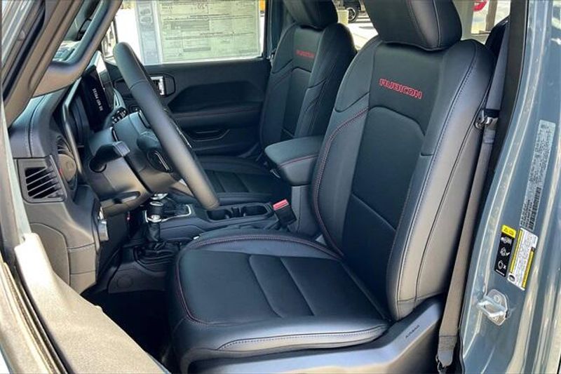 New 2025 Jeep Wrangler 4-door RubiconImage 8