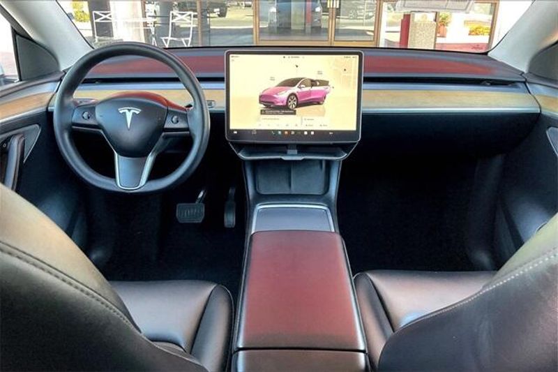 2023 Tesla Model Y Long RangeImage 15