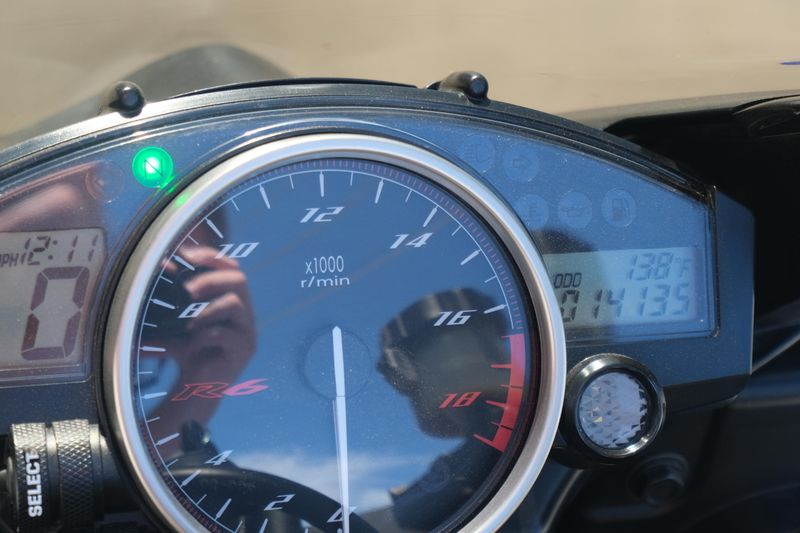 Used 2016 Yamaha YZFR6 BLUE AND SILVER Image 12
