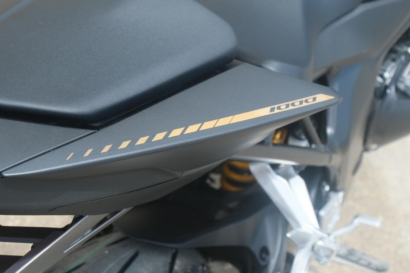 2025 Honda CB1000 HORNET SP MATTE BLACK METALLIC Image 18