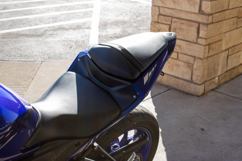 USED 2024 YAMAHA YZFR3 ABS Image 14