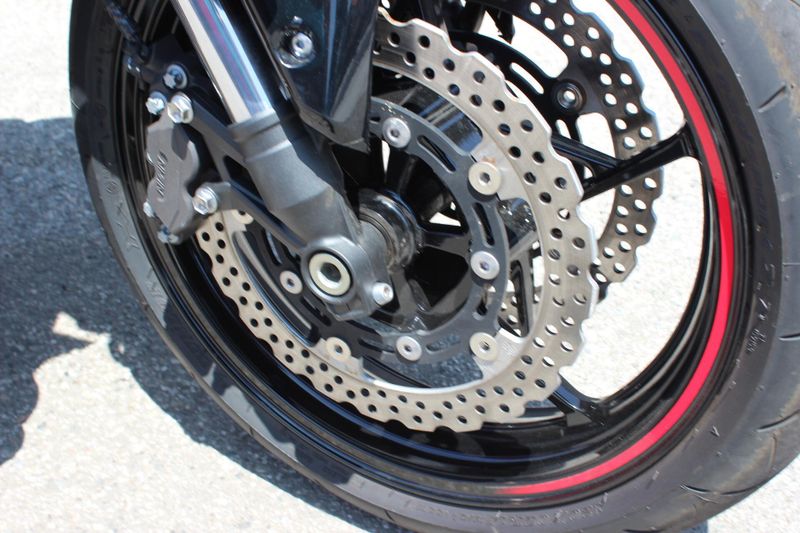 Used 2023 Kawasaki Z900 ABS Image 13