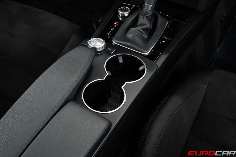 2012 Mercedes-Benz C-Class C 63 AMG *CARBON INTERIOR TRIM * SUNROOF*Image 29