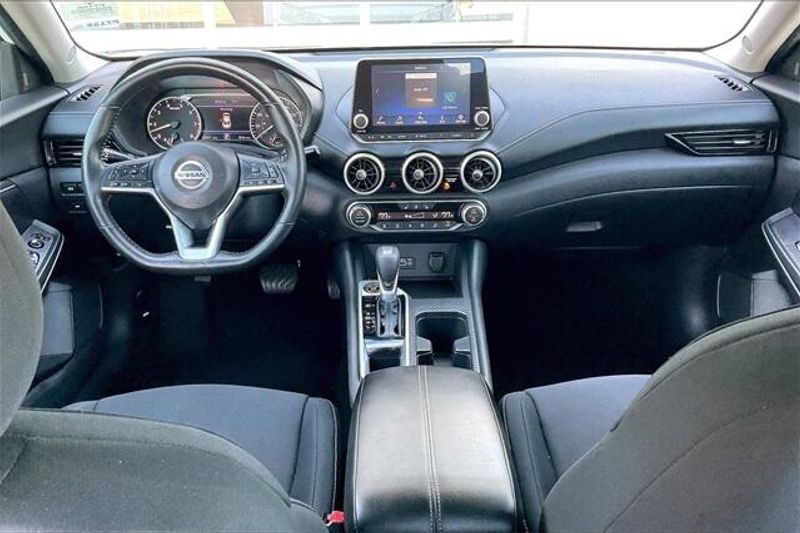 2022 Nissan Sentra SVImage 15