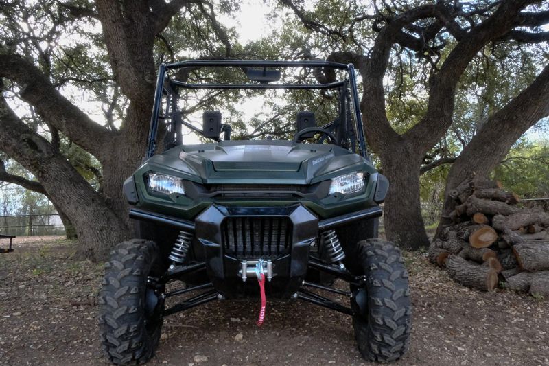 2025 Honda PIONEER 1000 TRAIL MATTE GREEN METALLICImage 11