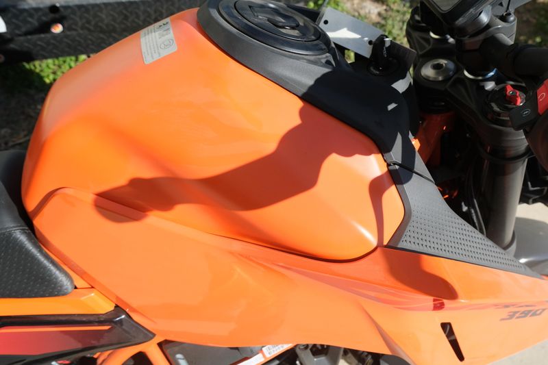 NEW 2025 KTM 390 DUKE Image 9