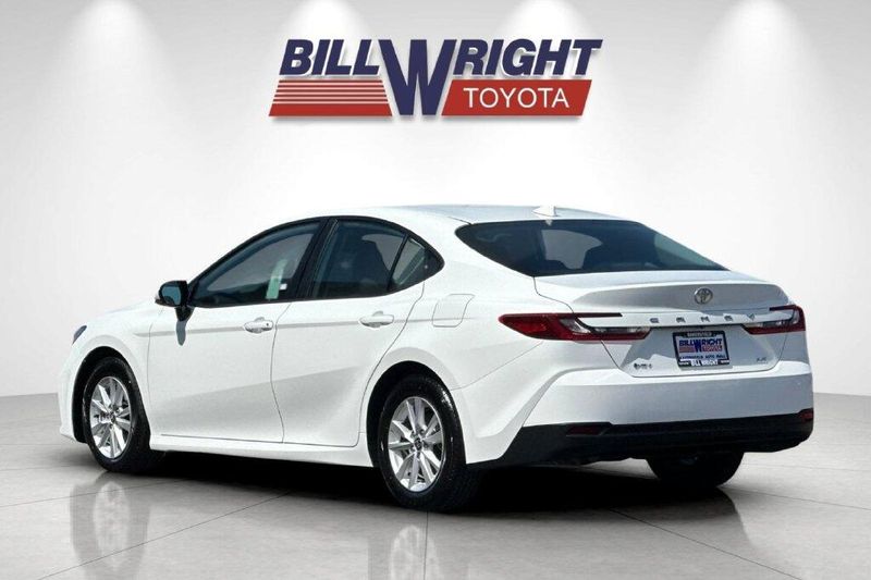 Used 2025 Toyota Camry LEImage 5