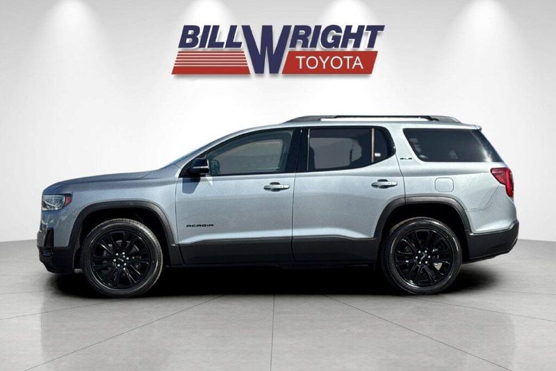 Used 2023 GMC Acadia SLEImage 6