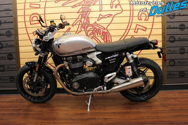 New 2025 Triumph Speed Twin 1200 Image 5