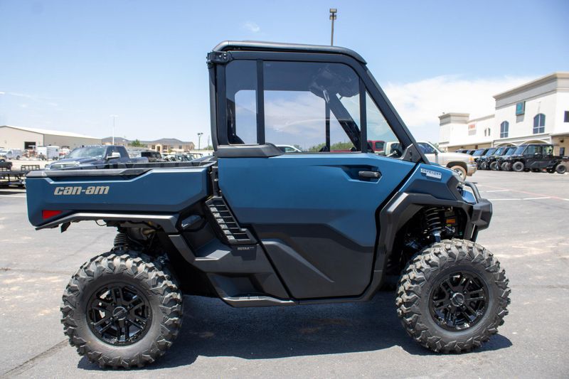 NEW 2026 CAN-AM DEFENDER LIMITED CAB HD11 Image 2