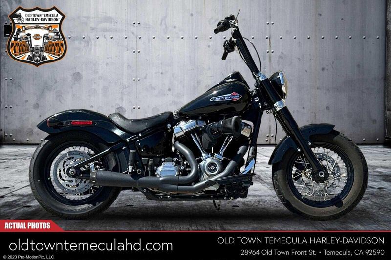 2021 Harley-Davidson Softail in a Black exterior color. BMW Motorcycles of Temecula – Southern California (951) 506-6903 bmwmotorcyclesoftemecula.com 