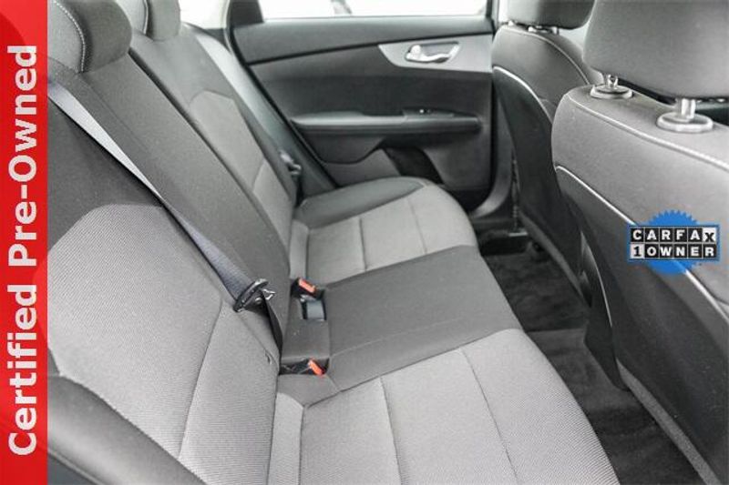 Used 2023 Kia Forte LXSImage 18