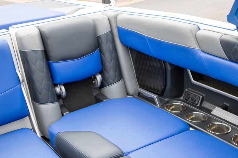 USED 2022 MALIBU M240 Image 16