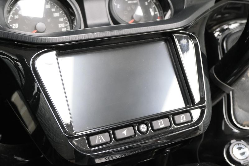 USED 2023 INDIAN MOTORCYCLE CHALLENGER DARK HORSE Image 24