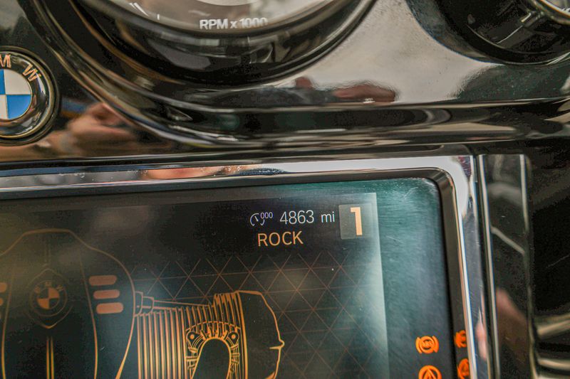 USED 2023 BMW R 18 B Image 6