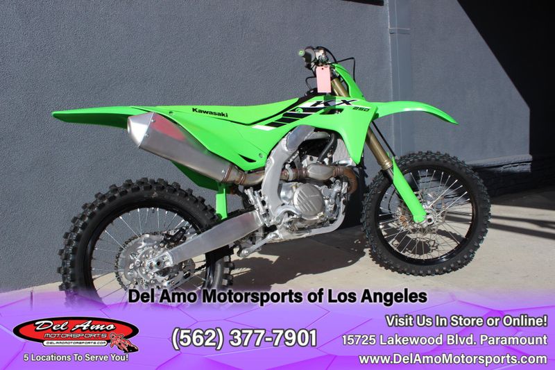 2025 Kawasaki KX 250Image 2