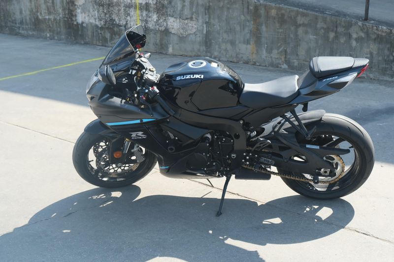 2024 Suzuki GSXR750 BLACK Image 6