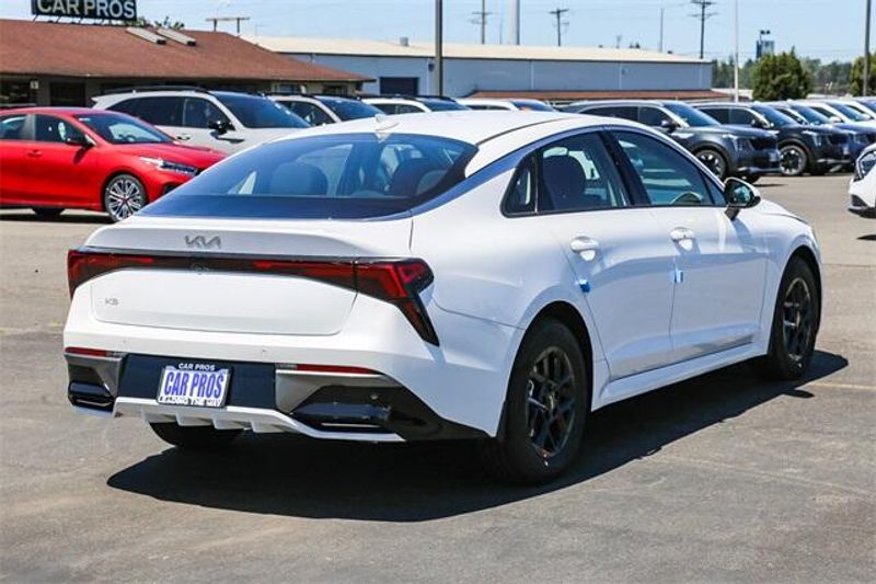 New 2026 Kia K5 LXSImage 17